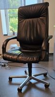 Bürostuhl Leder schwarz drehbar Rollen