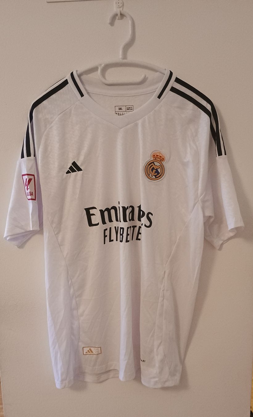 Canottiere & Pantaloni: Real Madrid (Millot + Short) – Nuovo (secondo la descrizione) da VERNIER venduto da _Swiss_