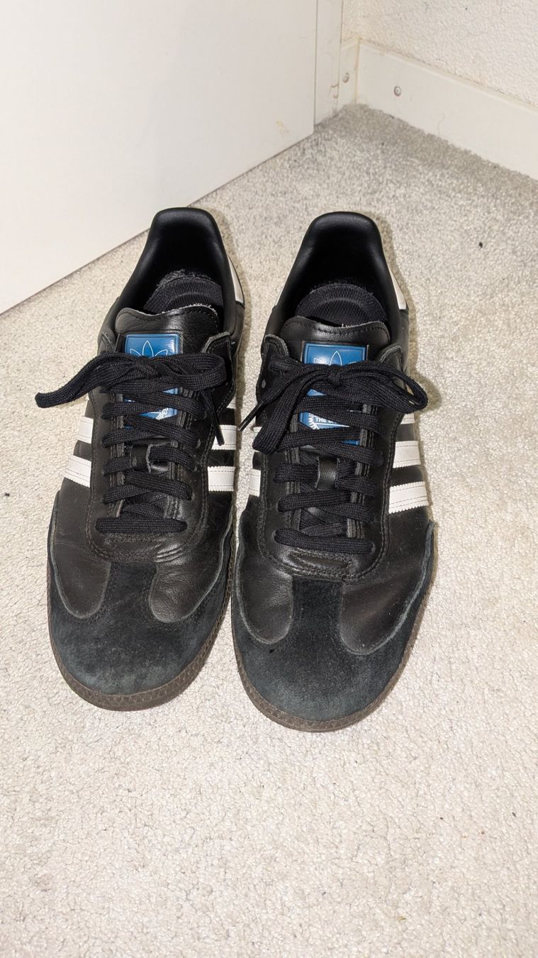 Adidas Scarpe da uomo: Adidas Samba Schwarz Gr. 46 2/3 – Usato da Oberuzwil venduto da flo_6k65