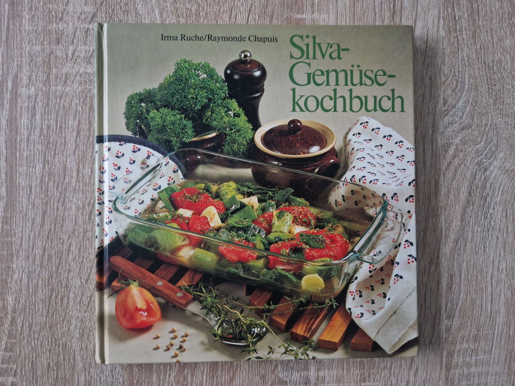 Libri: 3 Silva Kochbücher, Schweizer Küche, Gemüse – Usato da Rebstein venduto da Ajs_Toy_Palast_1 1