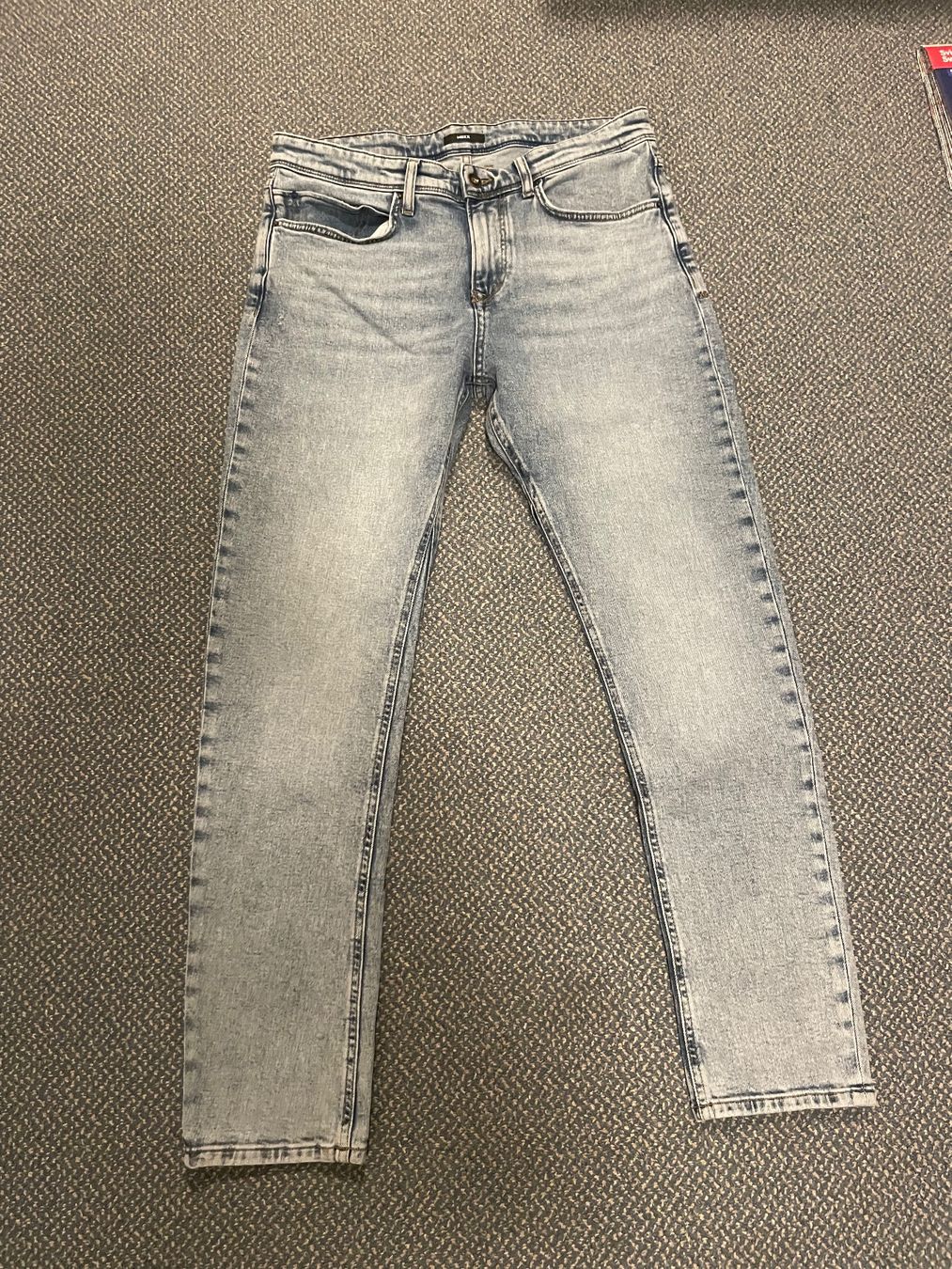 Jeans: GRAUE JEANS – Gebraucht aus Ormalingen von ced.fiech