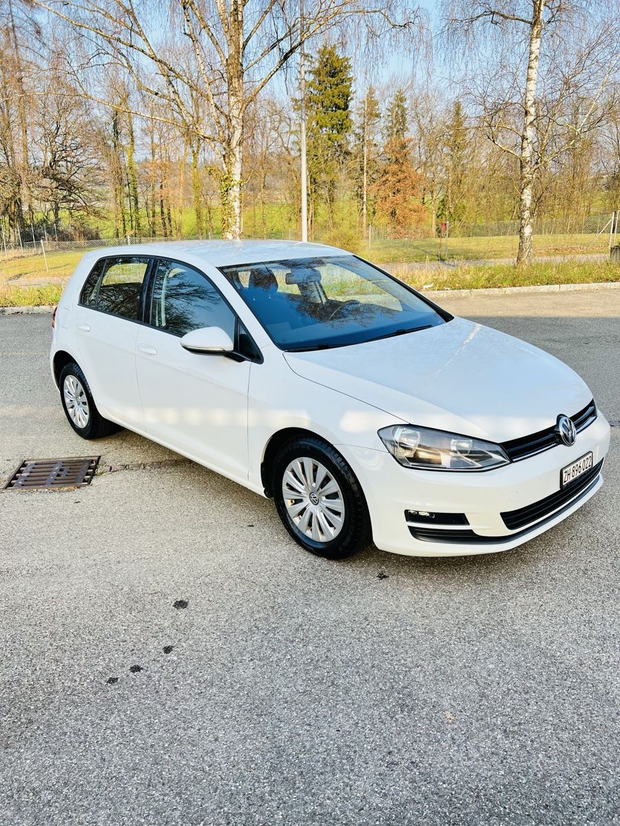 VW Automobili: VW GOLF 7   1.6 Diesel – Usato da Urdorf venduto da Faz_19