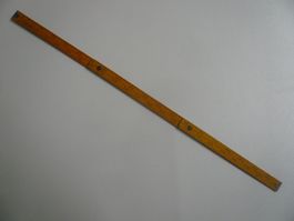 seltenes antikes kurzes KlappMass mit 30 cm Länge / 4 Scalen