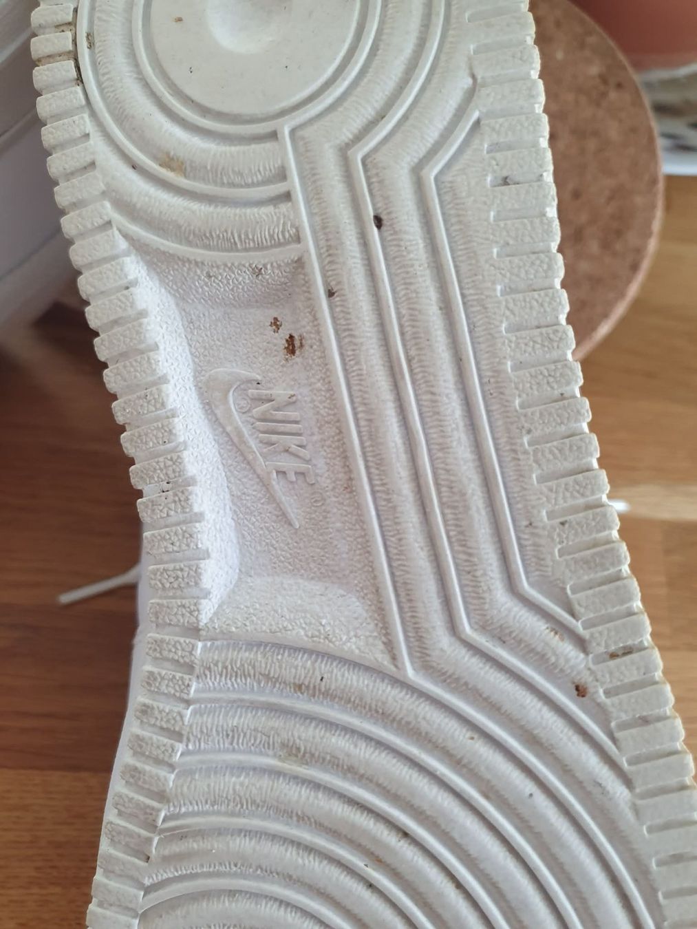 Nike Herrenschuhe: Nike Air Force 1, Grösse 44,5 – Gebraucht aus Winterthur von BW.1994 4