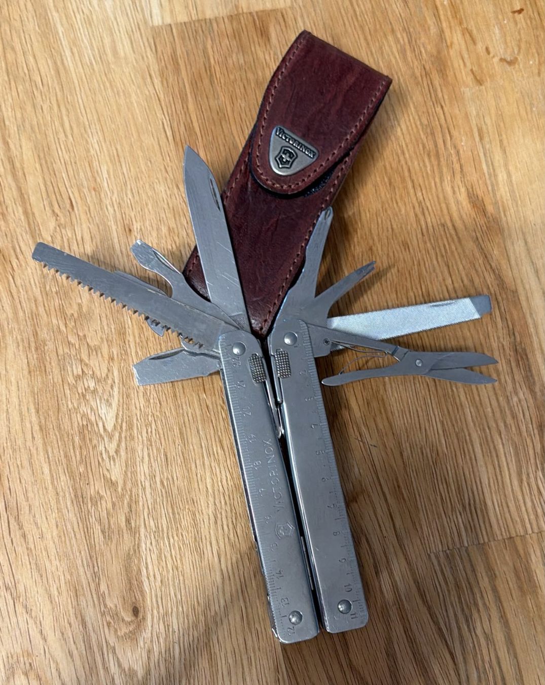 Victorinox Coltelli tascabile: VICTORINOX SWISSTOOL MIT ETUI – Usato da Zürich venduto da Frei-Occasionen 3
