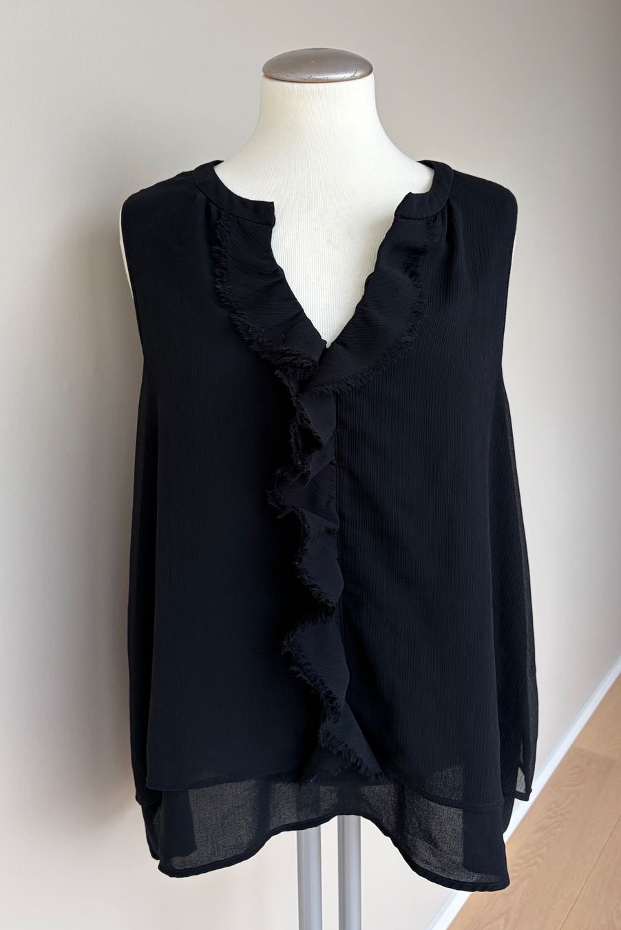 Marc Cain Blusen: MARCCAIN Bluse/Top Gr.44 (N6) – Neu (gemäss Beschreibung) aus Degersheim von Starkigel 2