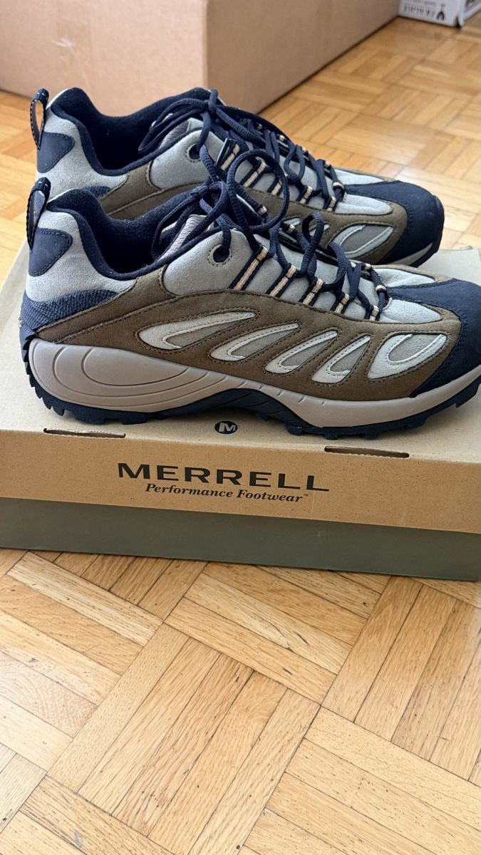 Merrell Scarpe da uomo: Merrell Herren Wanderschuhe Gr. 44.5 – Nuovo e nell'imballaggio originale da Basel venduto da skyluck 1