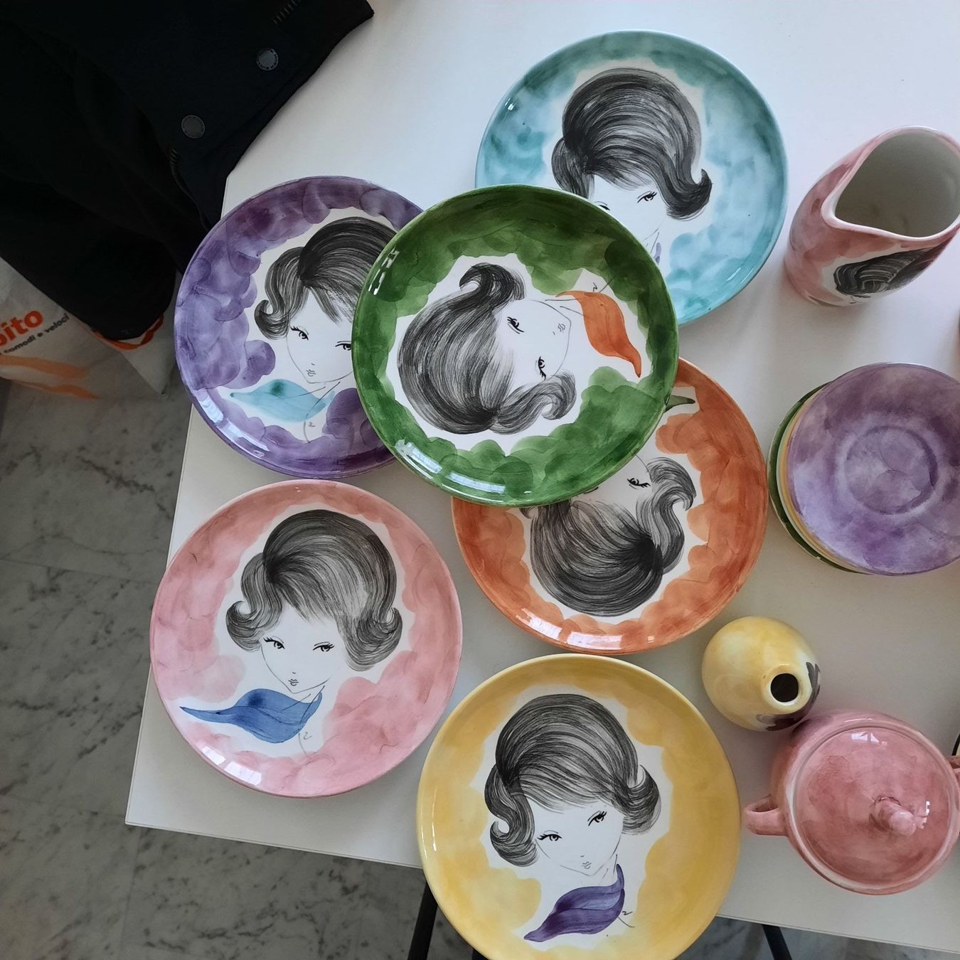 Set di piatti: 6 TLG. VINTAGE KAFFEESERVICE, HANDBEMALT – Usato da Hinwil venduto da Wuschi40