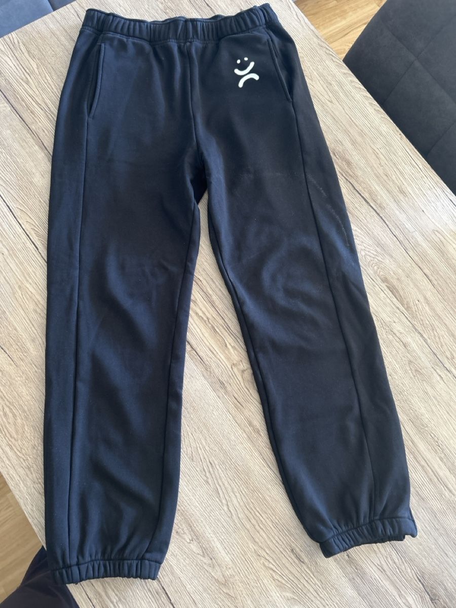 Pantalons: Pantalon jogging  – D'occasion à St-Sulpice VD par pat_2d7h