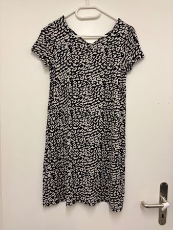 Kleid ONLY schwarz-weiss gemustert Grösse S guter Zustand