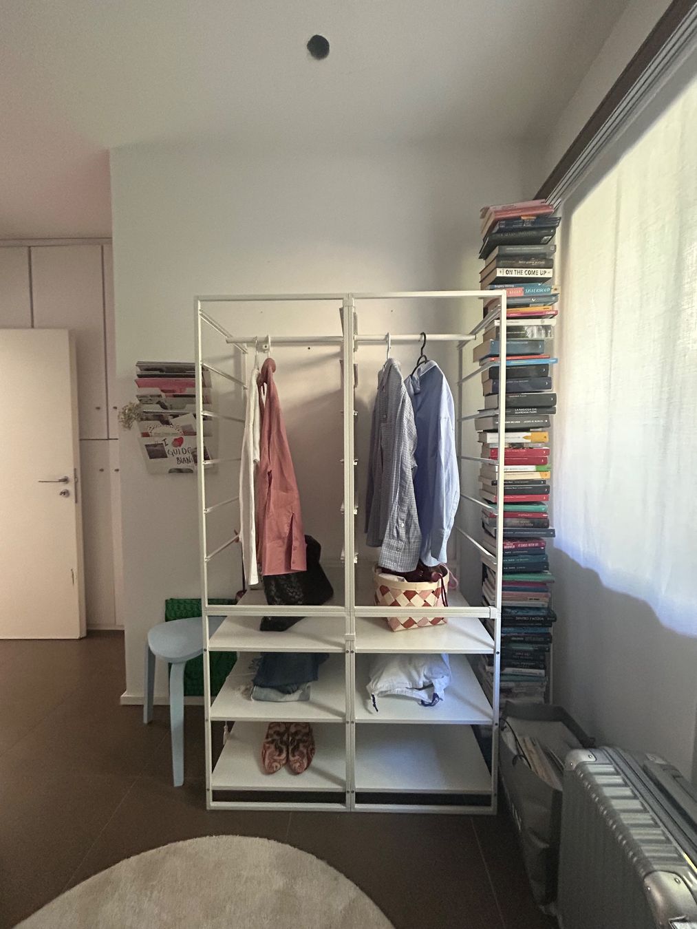 Ikea Schränke: Armadio componibile bianco metallo con ripiani e barra ap... – Gebraucht aus Renens VD von bbe_k5bq