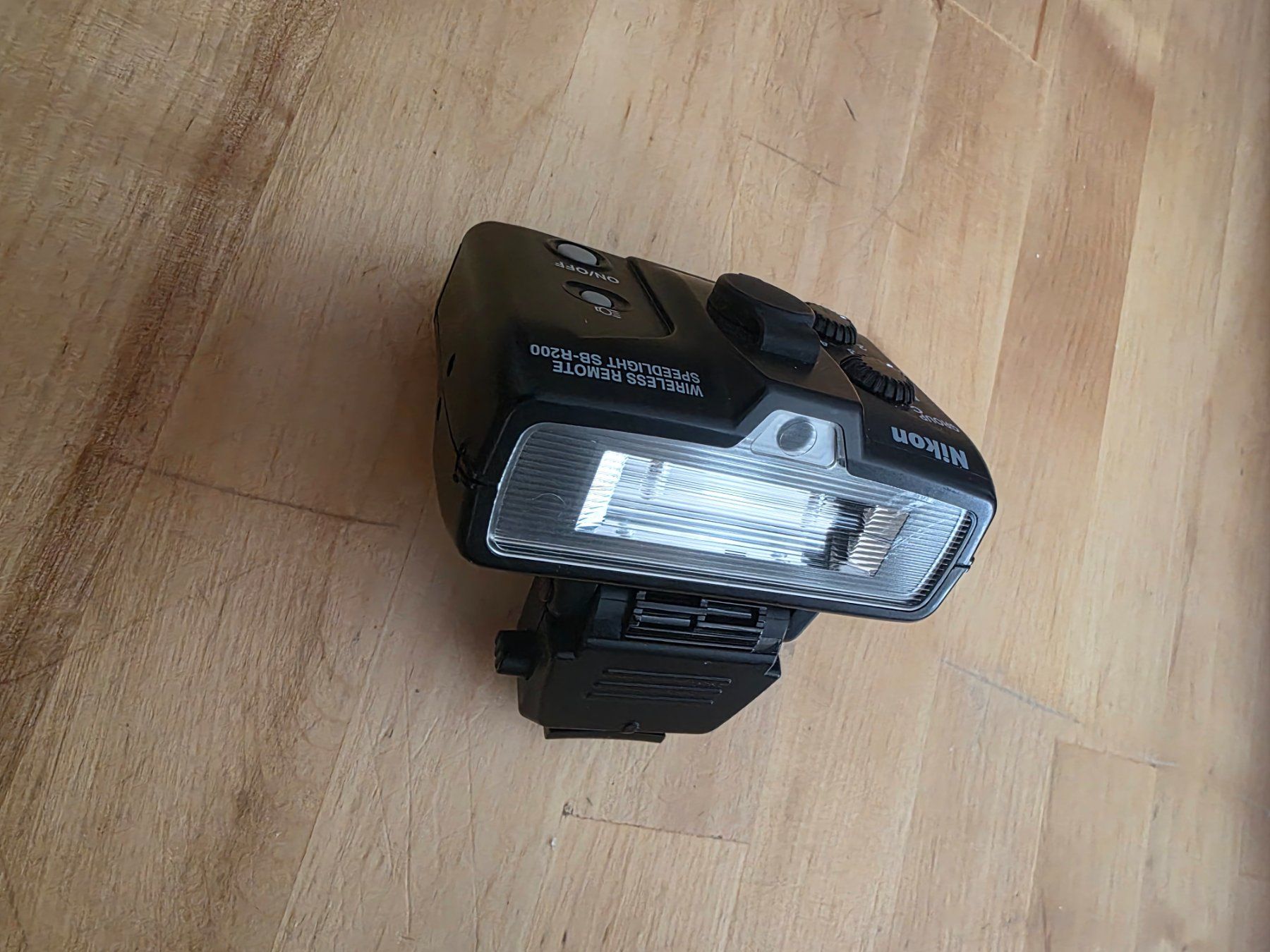 Nikon Flashs: Flash SB R200 Nikon x2 – D'occasion à Fribourg par Dimitrikaenel 2