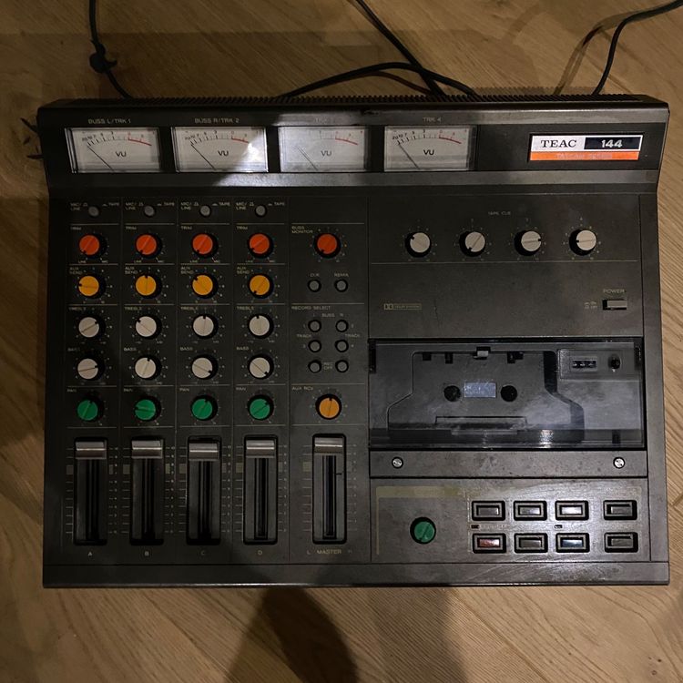 Tascam 112 magnétophone K7 à deux têtes Tape Recorder Casettes Rackable