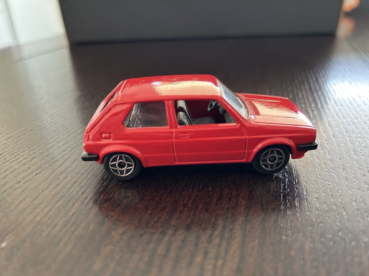 Volkswagen Modellini d'auto: VW Golf GTI Modell 1:43 – Usato da Islisberg venduto da Nawi2000 1