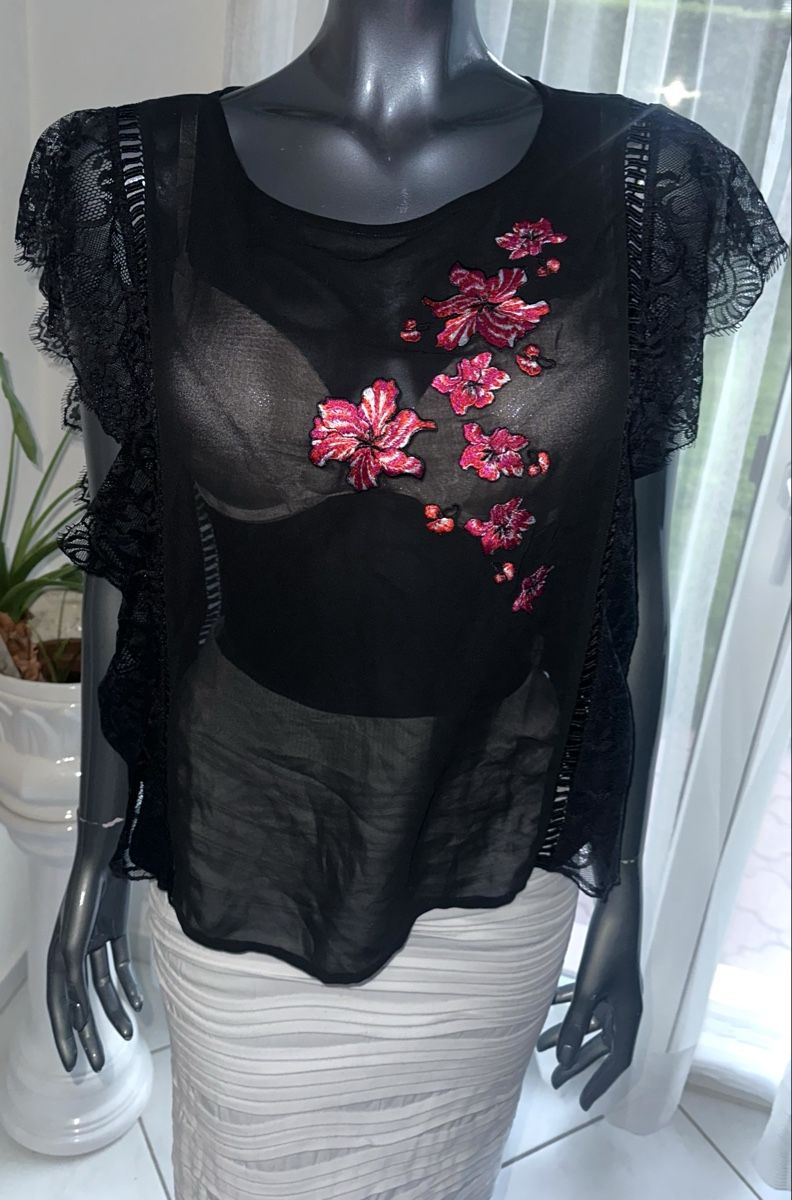 Intimissimi Camicette: INTIMISSIMI BLUSE GR. M neuwertig – Nuovo (secondo la descrizione) da Unteraegeri venduto da MH203