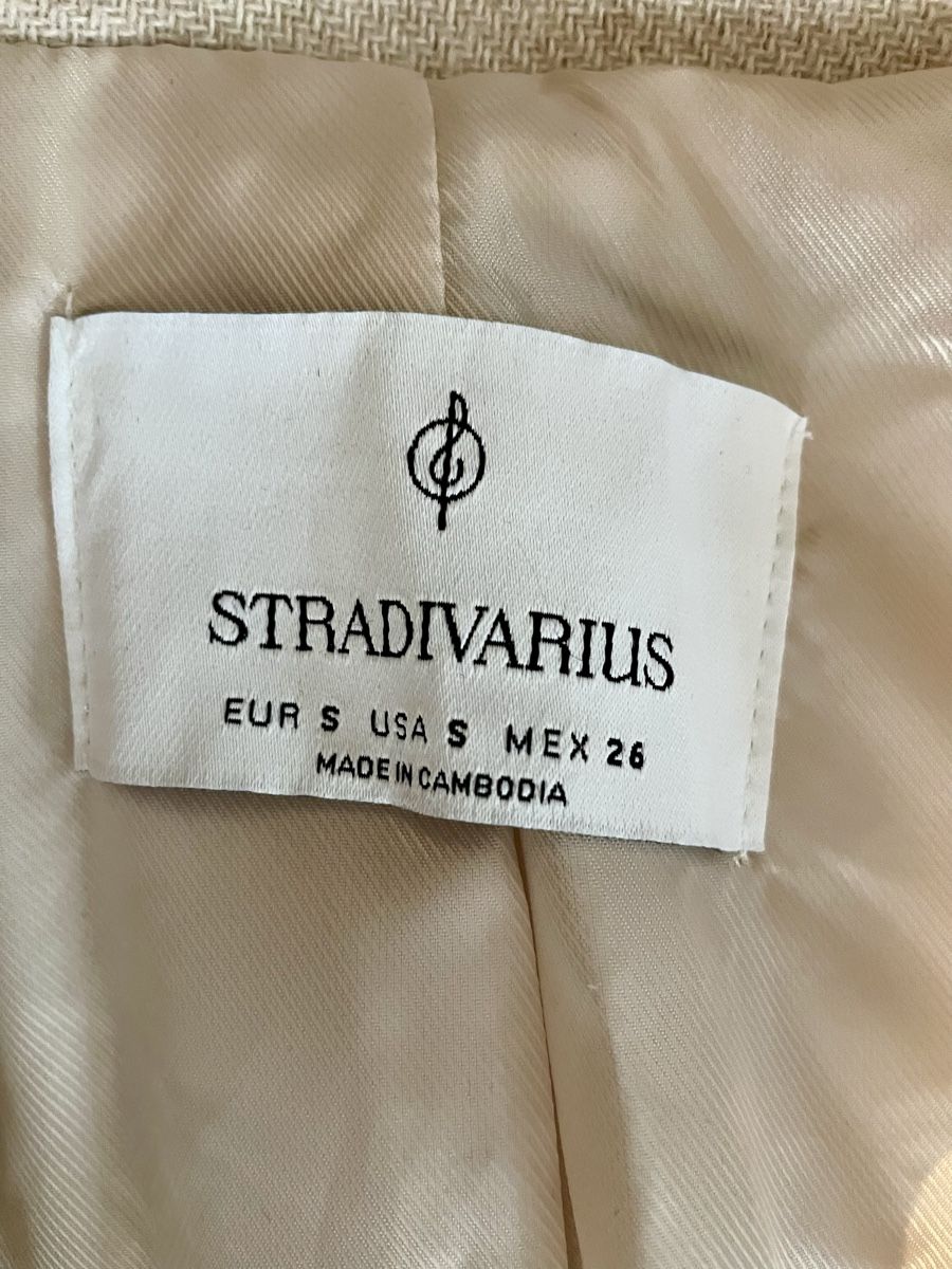 Stradivarius Cappotti: Beige Mantel Stradivarius Grösse S Herbst Winter – Nuovo (secondo la descrizione) da Zürich venduto da MarciaBraz 7