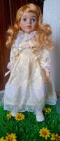 Originalverpackte Porzellanpuppe Victoria Vintage Top !