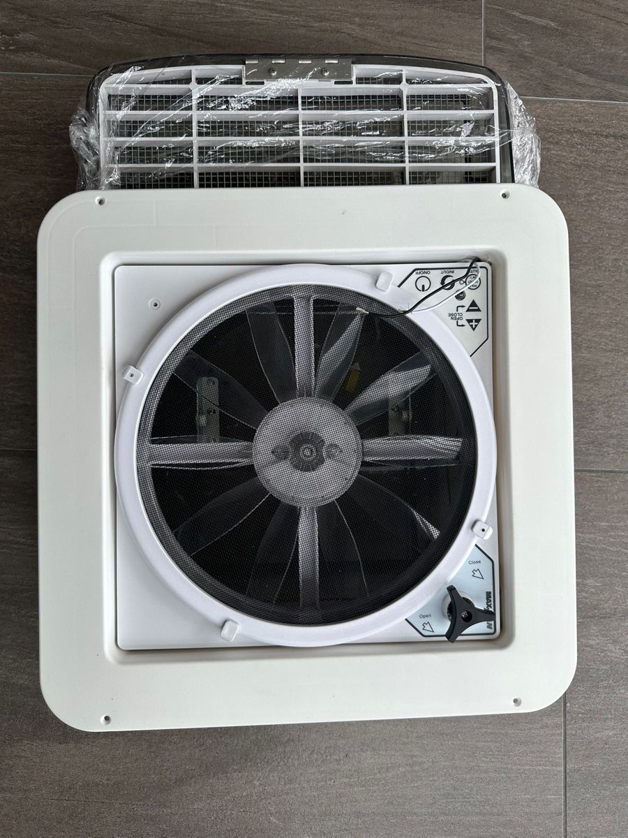 Ventilatori: Maxxfan Deluxe/ Maxx Shade – Usato da Oberkulm venduto da Humaha 5