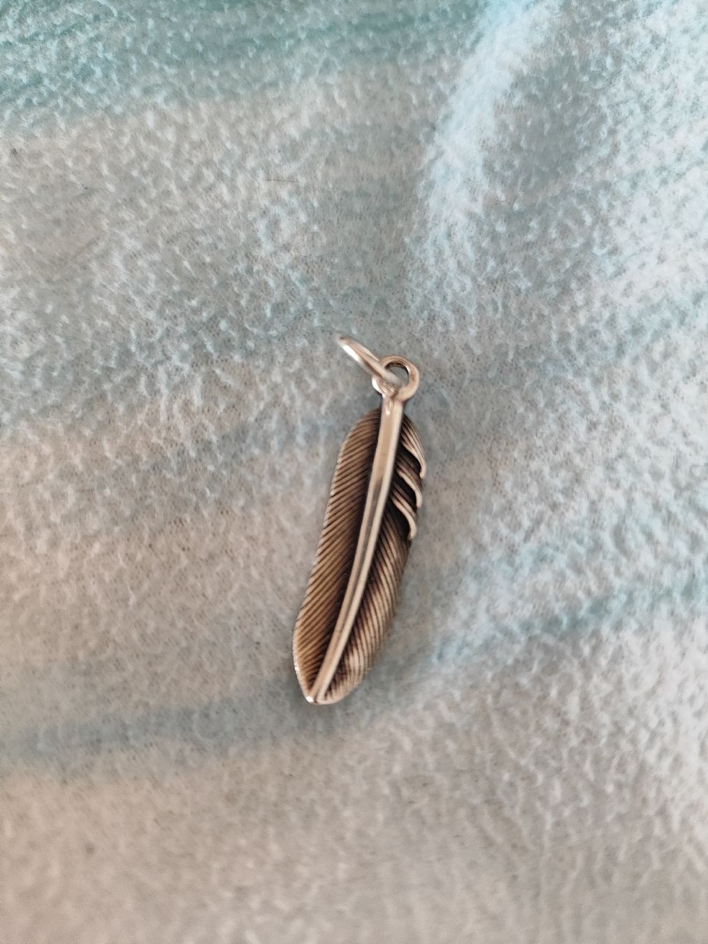 Anhänger: Pendentif plume  – Neu (gemäss Beschreibung) aus Ursy von Sebastien-85