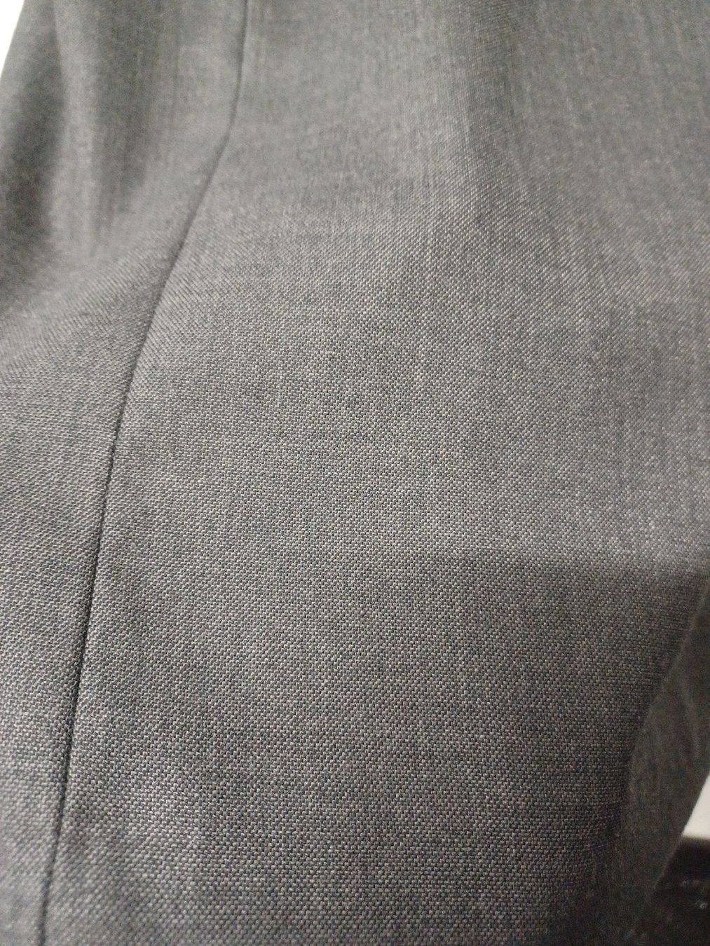 H&M Vestiti: Schönes Etui Kleid Gr.42 – Nuovo (secondo la descrizione) da Luzern venduto da GoSecond 2
