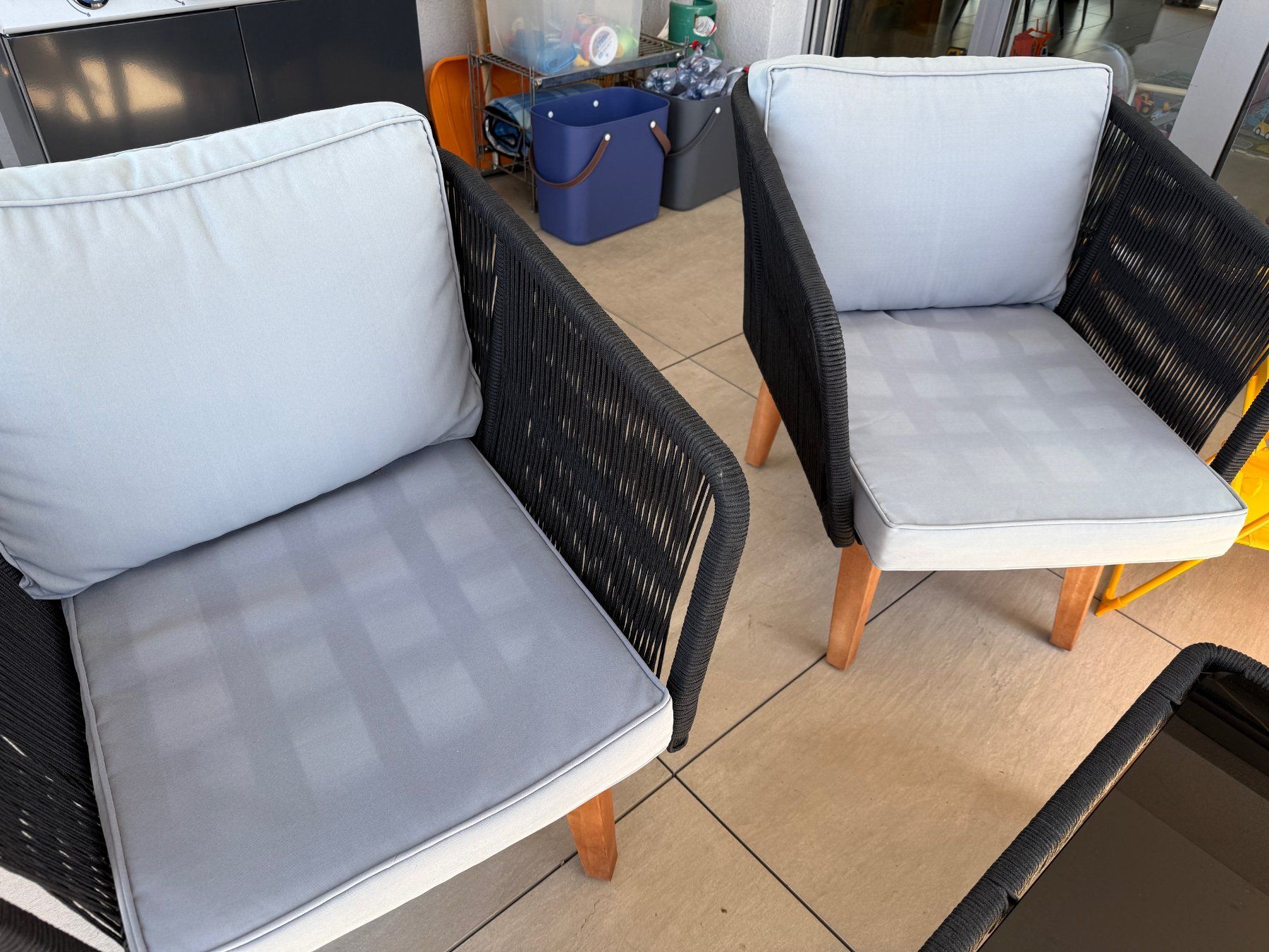 Panchine: Lounge mit 1 Bank und 2 Stühlen – Usato da Hinwil venduto da Msc7 2