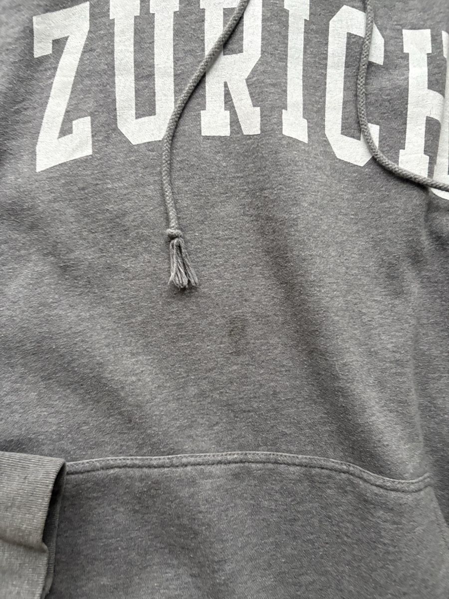 Brandy Melville Pullover & Sweatshirts: Brandy Melville Pullover – Gebraucht aus winterthur von len_7fkt 1