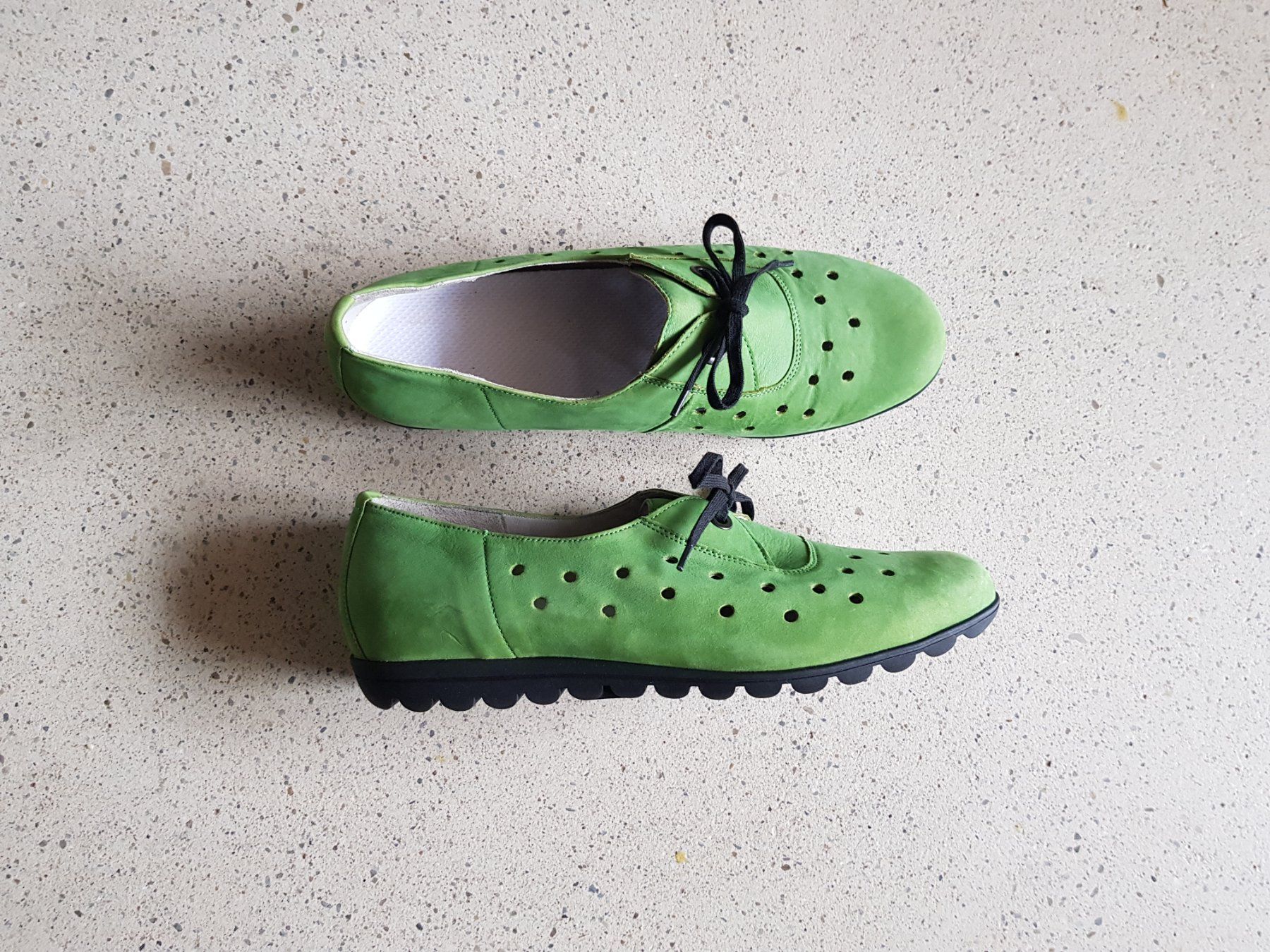 Scarpe da donna: Waldläufer Damenschuh Grösse 40.5 – Usato da Basel venduto da chien008 3