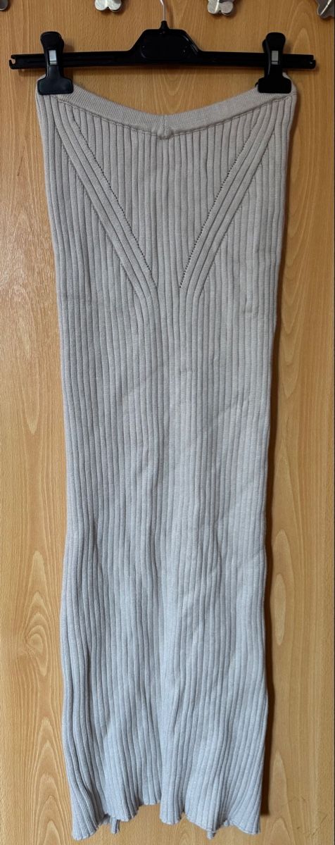 Bershka Gonne: Eleganter Strickrock in Beige – Nuovo (secondo la descrizione) da Ins venduto da maximal_30CHF