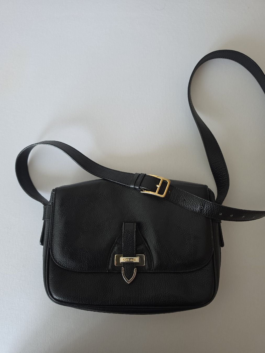 Celine Taschen für Damen: CELINE LEDER SCHWARZ – Gebraucht aus Strengelbach von romanna 7