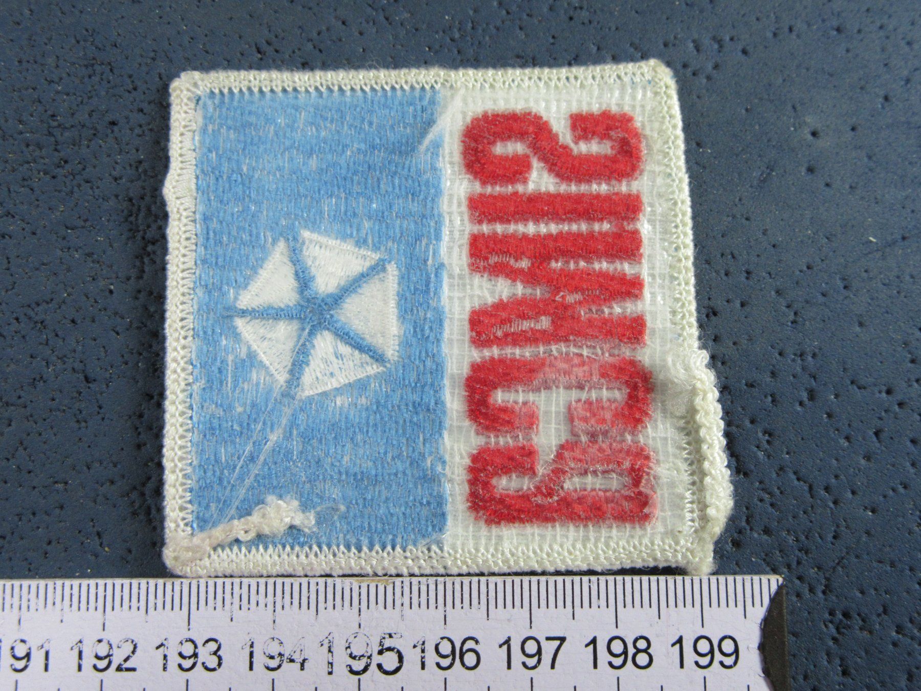Patches: SIMCA CHRYSLER AUTO LOGO GESTICKT AUFNÄHER/KLEBER MIT LEIM – Gebraucht aus Ettingen von Hausi4711 1
