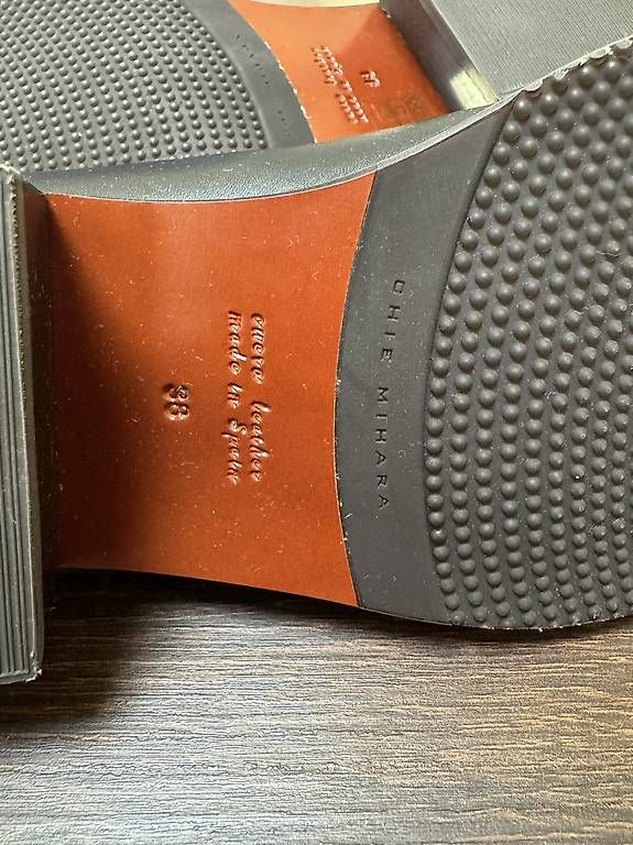 Scarpe da donna: Chie Mihara Gr.38 – Usato da Basel venduto da mic28 1