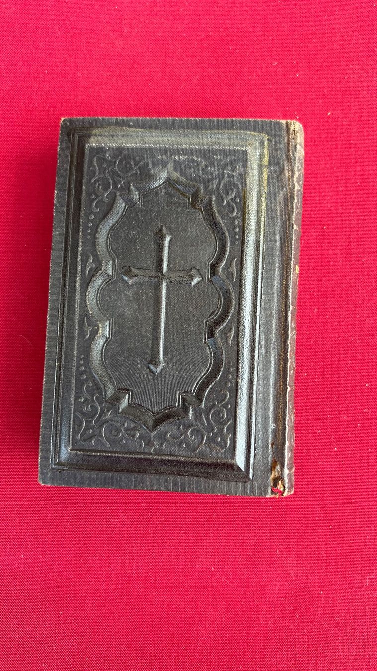 Bücher: Antike Andachtsbuch mit Kreuzmuster – Gebraucht aus Schübelbach von Dolly990_2 1