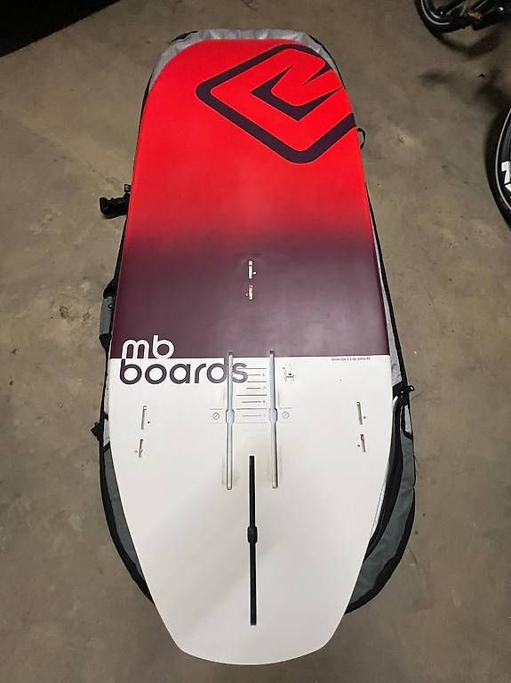 Tavole da surf e di nuoto: Planche de Wing foil - MB - Basilisk 92 - année 2023 – Usato da Genève venduto da nascamarc01 4