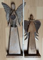 Zwei Holzengel mit Metallflügel