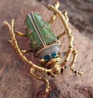 Tolle Vintage Brosche Käfer grün / goldfarbig mit Strass