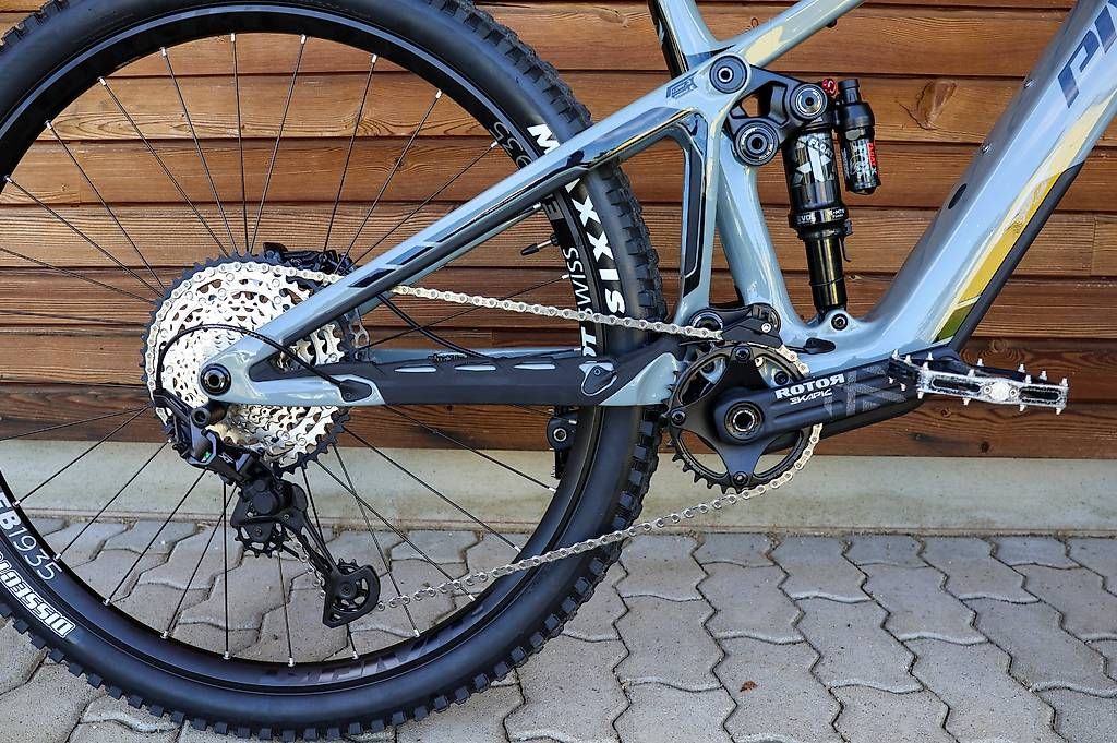 Biciclette: E-MTB Pivot Shuttle SL 2025 – Usato da Lupsingen venduto da Flying_Sleipnir 1