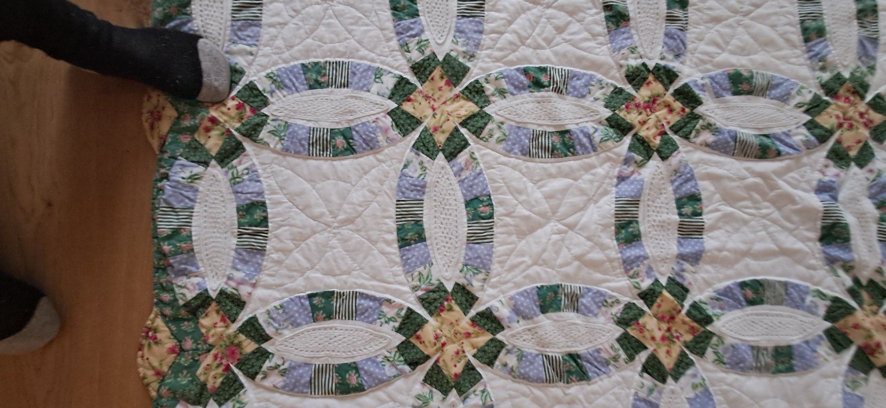 Coperte: Sehr grosser, handgemachter Patchwork Quilt, L 238cm B 220cm – Usato da Chur venduto da Okapi77 3