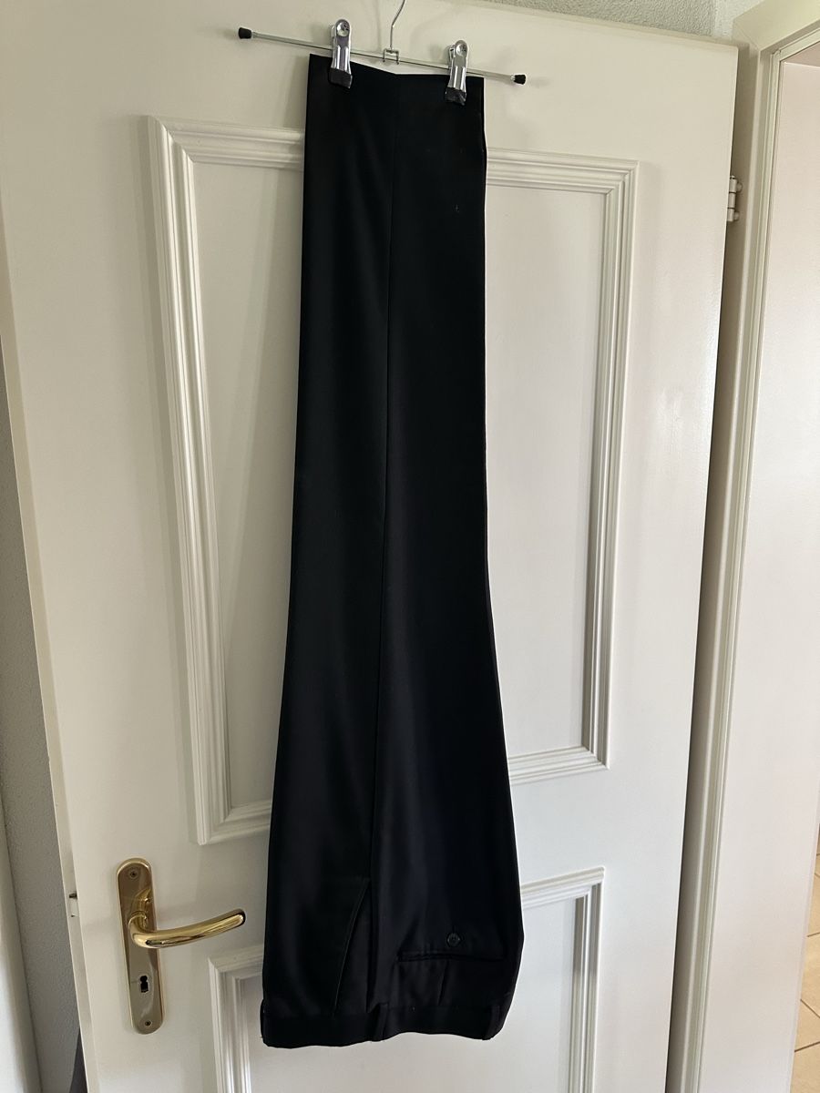 Pantalons: Anzugshose Gr 30-32 – D'occasion à Zürich par SunnySeller