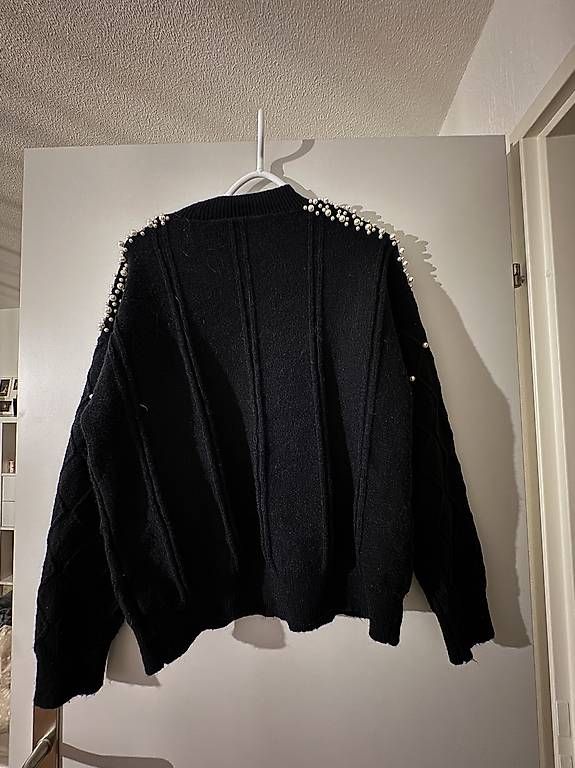Pulls & Sweat-shirts: Pullover mit Perlen – Neuf (Voir description) à Lachen SZ par nathiisch 2