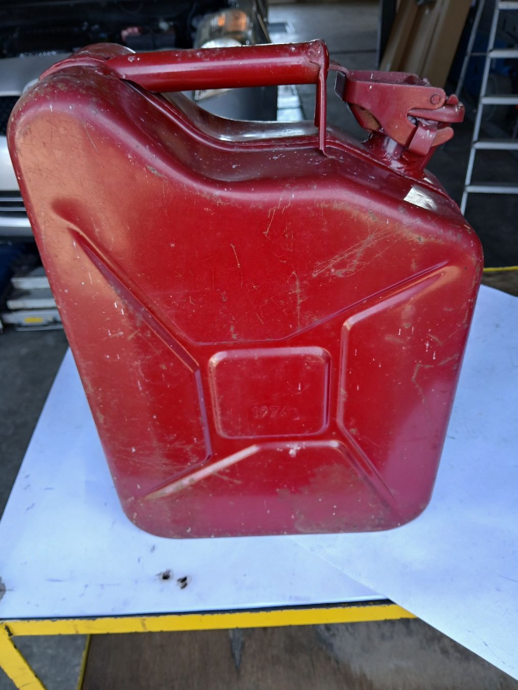 Taniche per benzina: Blechkanister 10 Liter rot  – Usato da Langenthal venduto da Egro50 2