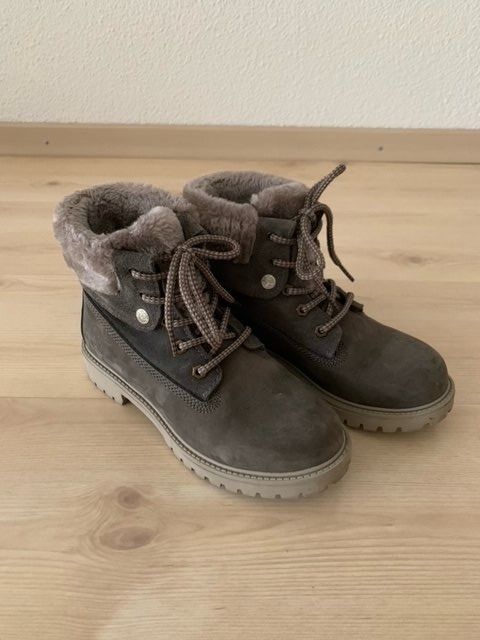 Scarpe da donna: Winterschuhe warm gefüttert – Usato da Stans venduto da Cesena