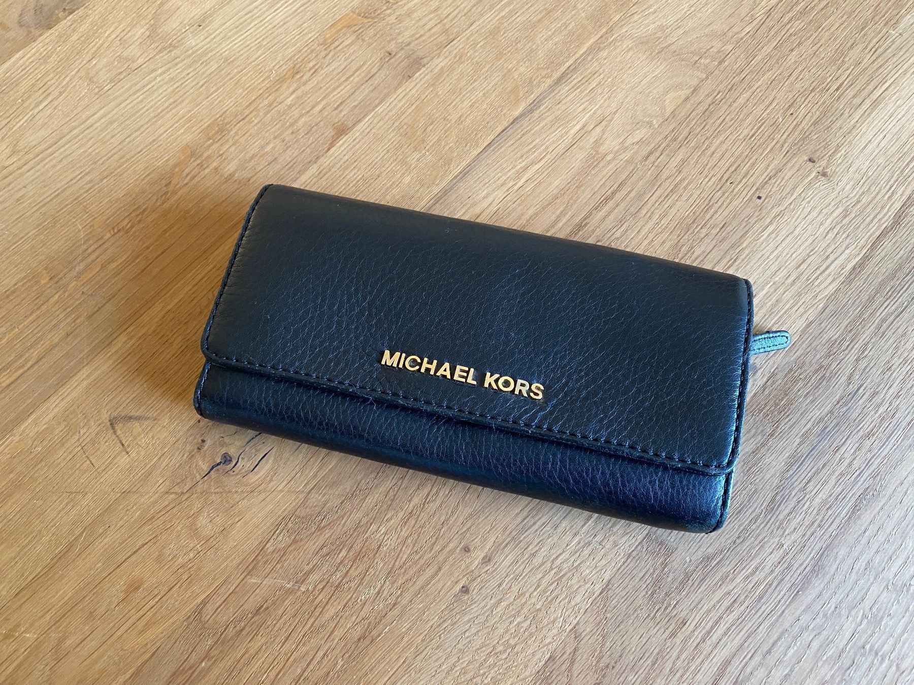Michael Kors Portamonete: Michael Kors Portemonnaie – Usato da Frauenfeld venduto da lona05
