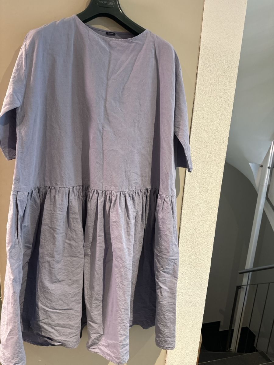 Robes: apuntob Kleid – D'occasion à illnau par sapperlotti