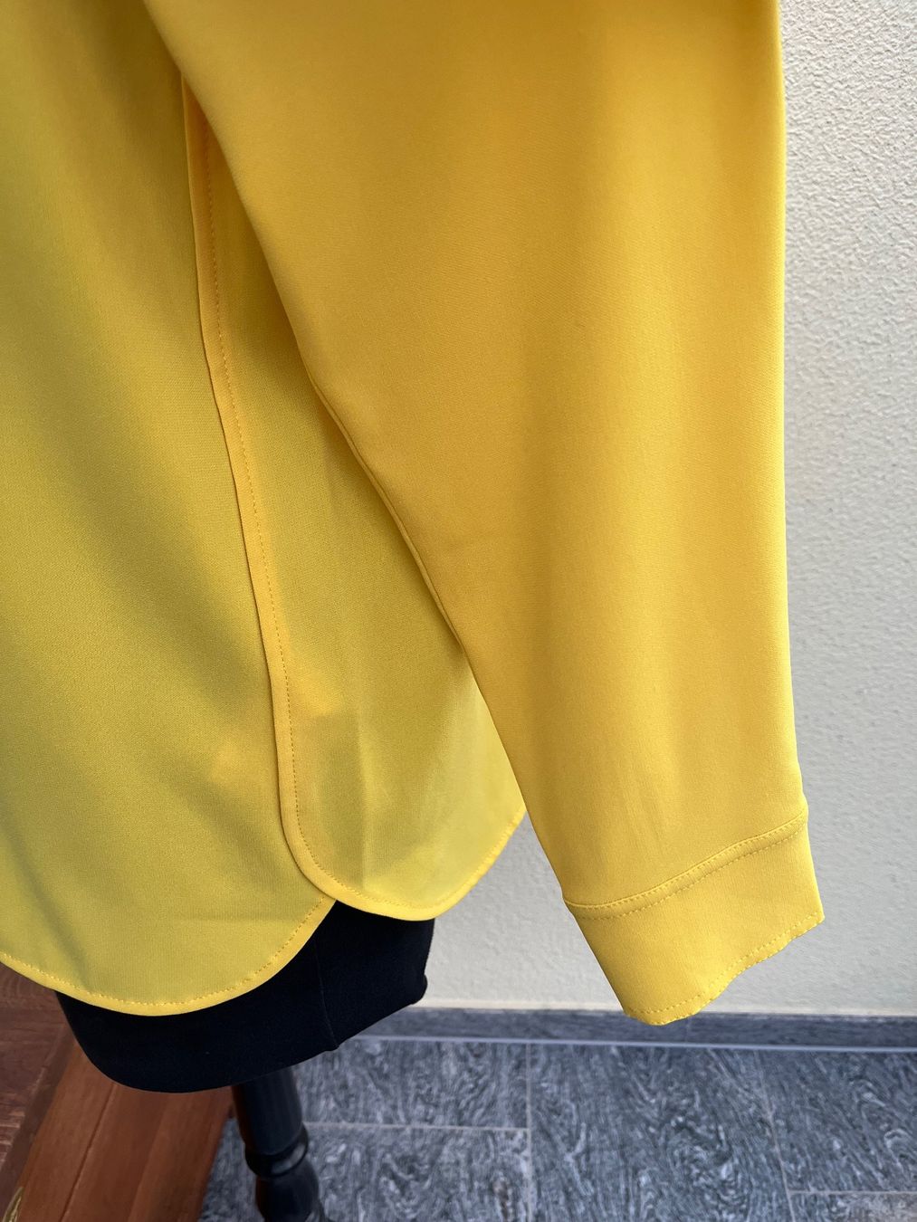Bogner Camicette: Bogner Blusenshirt in relaxter Passform Grösse 42 – Usato da Hergiswil NW venduto da Primia 1