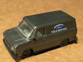 Ford Transit Ford Teile-Service Herpa 1/87 H0 grau