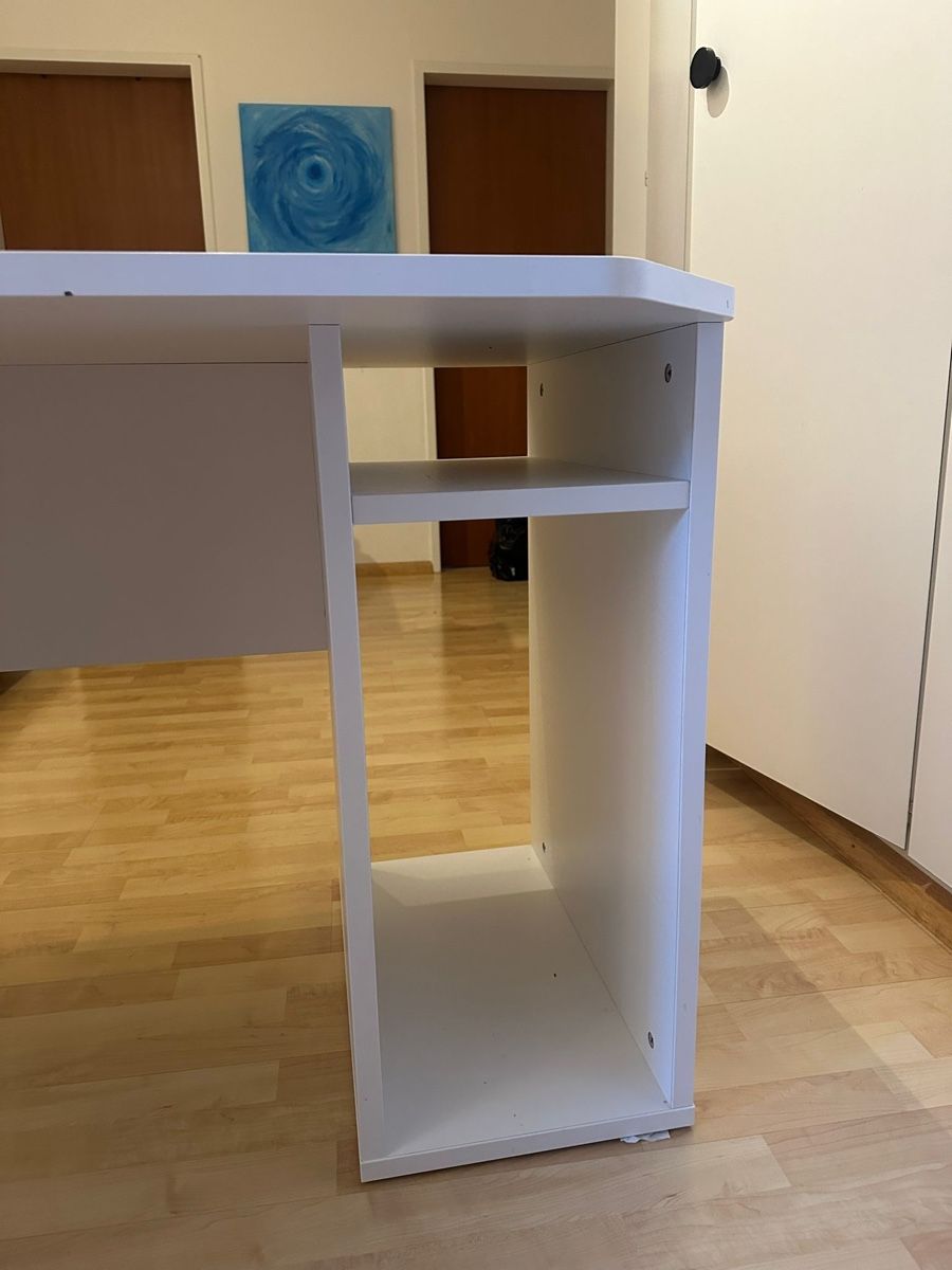 Schreibtische: Schreibtisch gross – Gebraucht aus Aesch BL von ili23_yg5k 2