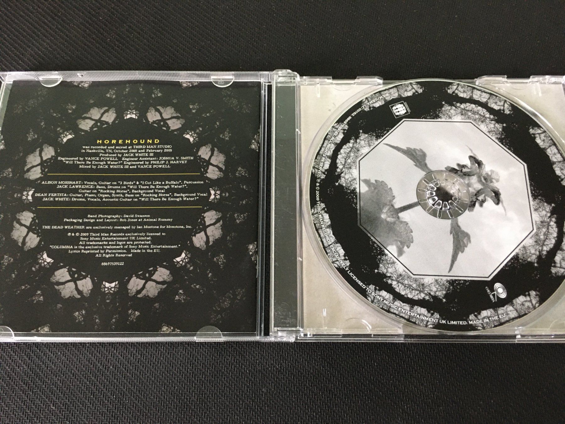 CD: The Dead Weather - Horehound -CD- – Usato da St.Gallen venduto da MedienJoe 1