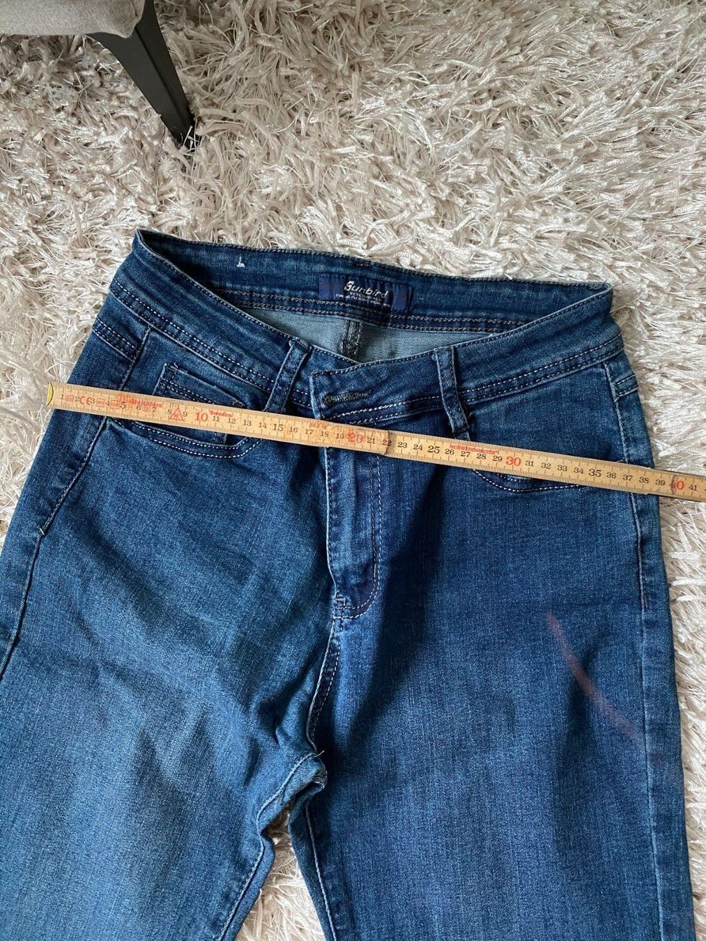 Jeans: Jeans – Nuovo (secondo la descrizione) da Luzern venduto da file_maker 8