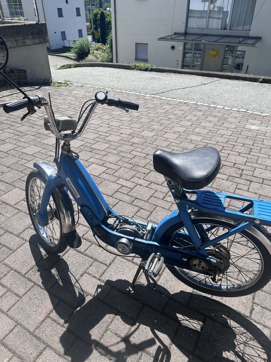 Piaggio Mofas: Piaggio Ciao Mofa blau – Gebraucht aus Sils im Domleschg von 200519871980 1