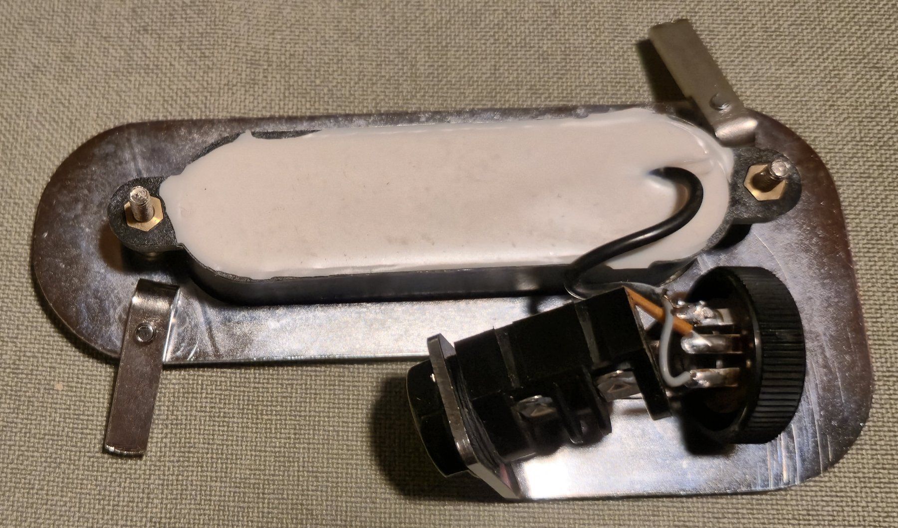 Framus Strumenti musicali: Framus Pick-Up Tonabnehmer – Usato da Jona venduto da brackets 2